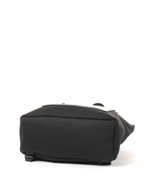 LAKOLE(ラコレ)の「ネオプレーンフェイクレザーリュック / 139096(バックパック/リュック・レディース・サンドグレー/ブラック/グレー/ネイビー/チャコール・FREE)」の20枚目の写真