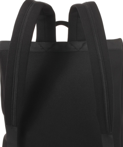 LAKOLE(ラコレ)の「ネオプレーンフェイクレザーリュック / 139096(バックパック/リュック・レディース・サンドグレー/ブラック/グレー/ネイビー/チャコール・FREE)」の10枚目の写真