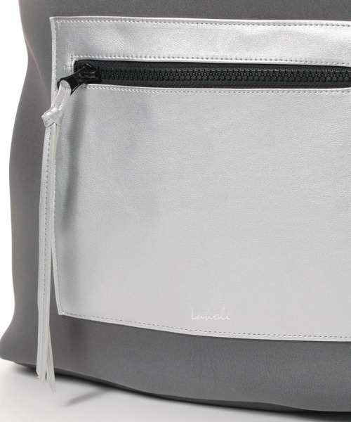 LAKOLE(ラコレ)の「ネオプレーンフェイクレザーリュック / 139096(バックパック/リュック・レディース・サンドグレー/ブラック/グレー/ネイビー/チャコール・FREE)」の15枚目の写真