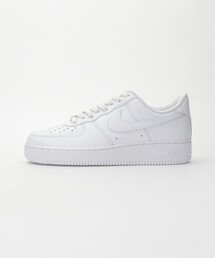<NIKE> エア フォース 1 07/スニーカー