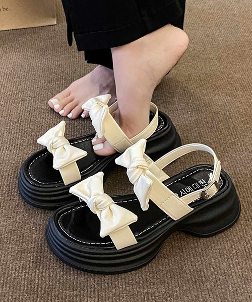 shopnikoniko(ショップニコニコ)の「ダブルリボン 厚底スポーツサンダル スポサン ボリュームソール(サンダル・レディース・ブラック/ホワイト・39/38/37/36)」の13枚目の写真