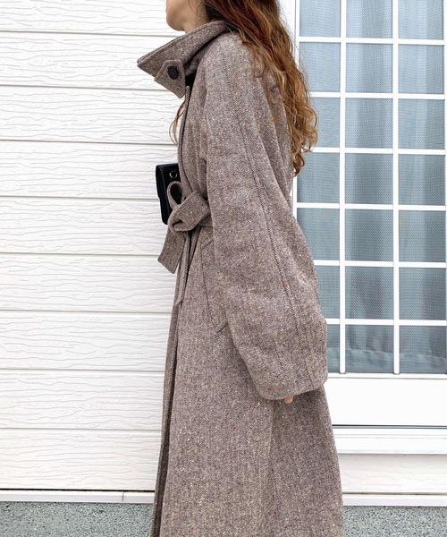 Q（キュー）の「ヘリンボーンスタンドロングコート（その他アウター