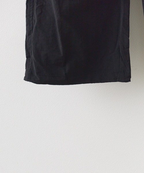 ROOPTOKYO(ループトウキョウ)の「Wide nylon training pants/ワイドナイロンパンツ トレーニングパンツ パラシュートパンツ タックデザイン(その他パンツ・メンズ・アイボリー/ブラック/オリーブ/パープル/グレー・M/L/XL)」の7枚目の写真