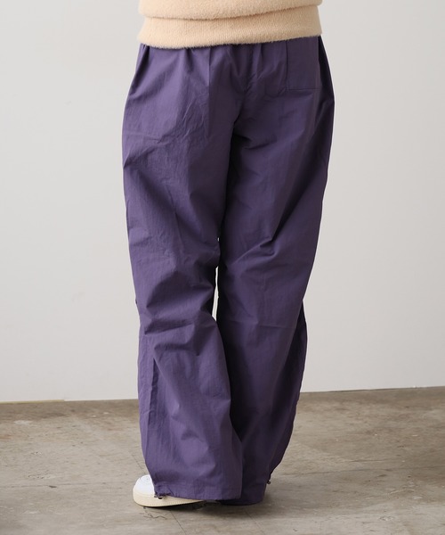 ROOPTOKYO(ループトウキョウ)の「Wide nylon training pants/ワイドナイロンパンツ トレーニングパンツ パラシュートパンツ タックデザイン(その他パンツ・メンズ・アイボリー/ブラック/オリーブ/パープル/グレー・M/L/XL)」の17枚目の写真