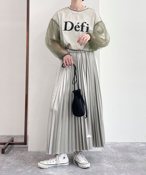 fredy emue(フレディエミュ)の「フェイクレザープリーツスカート(スカート・レディース・ブラック/シルバー・36/38)」の4枚目の写真