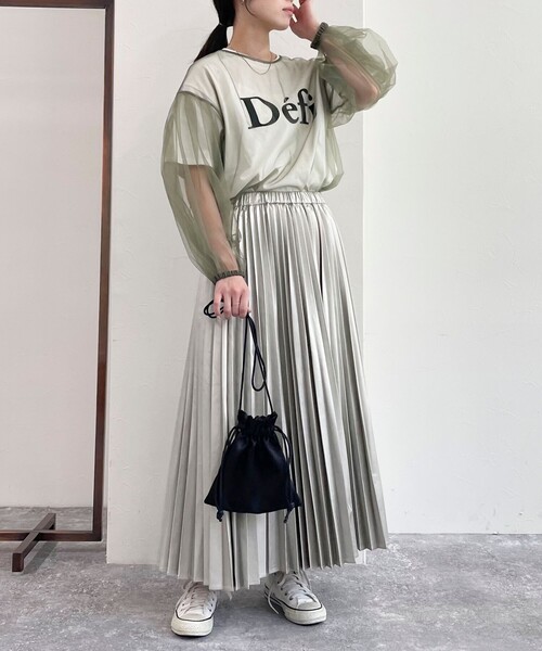 fredy emue(フレディエミュ)の「フェイクレザープリーツスカート(スカート・レディース・ブラック/シルバー・36/38)」の5枚目の写真