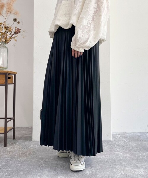 fredy emue(フレディエミュ)の「フェイクレザープリーツスカート(スカート・レディース・ブラック/シルバー・36/38)」の20枚目の写真