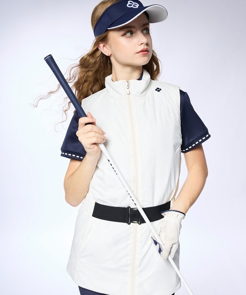 marie claire（マリ・クレール）の「【marie claire/マリ.クレール】レディース薄中綿チュニック丈ベスト　ゴルフ（ベスト・レディース・ライトベージュ/オフホワイト・MEDIUM/LARGE/X-LARGE/SMALL）」の7枚目の写真