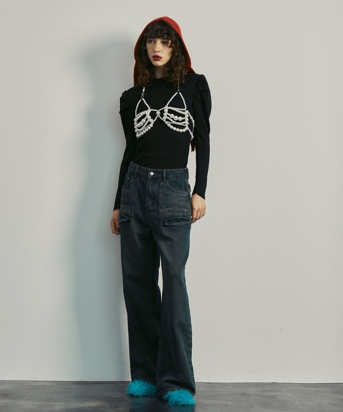 uyu.(ウユ)の「シャーリングパフスリーブトップス(Tシャツ/カットソー・レディース・ブラック/ブラウン/ピンク/オレンジ/ホワイト/レッド・FREE)」の8枚目の写真