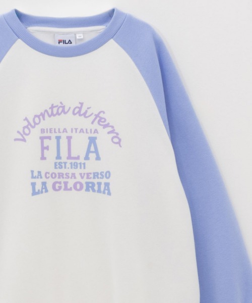 FILA(フィラ)の「【 ガールズ 】FILA ラグラン配色チュニック トレーナー(スウェット・キッズ・ブラック/サックスブルー・120/130/140/150/160)」の2枚目の写真