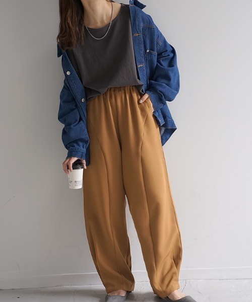 HUG.U（ハグユー）の「ワイドカーブパンツ（その他パンツ・レディース・カーキ/ライトブルー/ブラック/ライトベージュ/キャメル・FREE）」の8枚目の写真