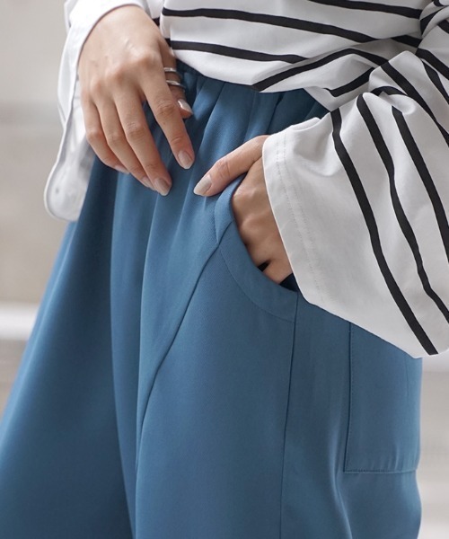 HUG.U（ハグユー）の「ワイドカーブパンツ（その他パンツ・レディース・カーキ/ライトブルー/ブラック/ライトベージュ/キャメル・FREE）」の11枚目の写真