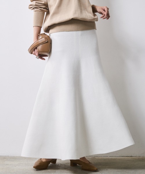 CHIC STYLE(シックスタイル)の「フレアロングニットスカート <大きいサイズ有>シックスタイル(スカート・レディース・ブラック/オフホワイト・M/L/LL/3L/4L/5L)」の18枚目の写真
