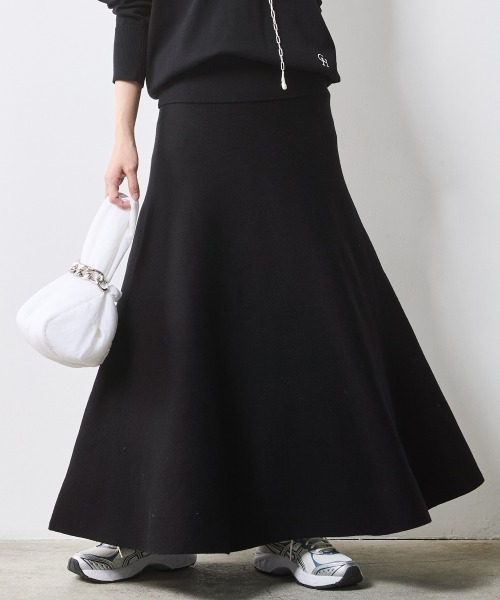 CHIC STYLE(シックスタイル)の「フレアロングニットスカート <大きいサイズ有>シックスタイル(スカート・レディース・ブラック/オフホワイト・M/L/LL/3L/4L/5L)」の21枚目の写真
