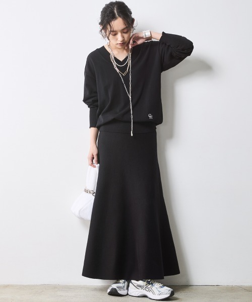 CHIC STYLE(シックスタイル)の「フレアロングニットスカート <大きいサイズ有>シックスタイル(スカート・レディース・ブラック/オフホワイト・M/L/LL/3L/4L/5L)」の9枚目の写真