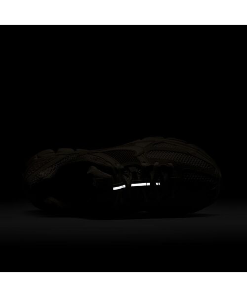 ナイキズームボメロ5ウィメンズシューズ/NikeZoomVomero5Women'sShoesFQ6868-111PaleIvory