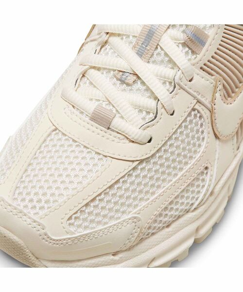 ナイキズームボメロ5ウィメンズシューズ/NikeZoomVomero5Women'sShoesFQ6868-111PaleIvory