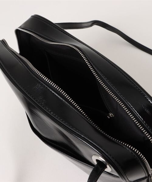 FINEnough（ファインナフ）の「ハトメ使い合皮スクエアショルダーバッグ（ショルダーバッグ・レディース・ブラウン/ブラック/ワインレッド・FREE）」の15枚目の写真