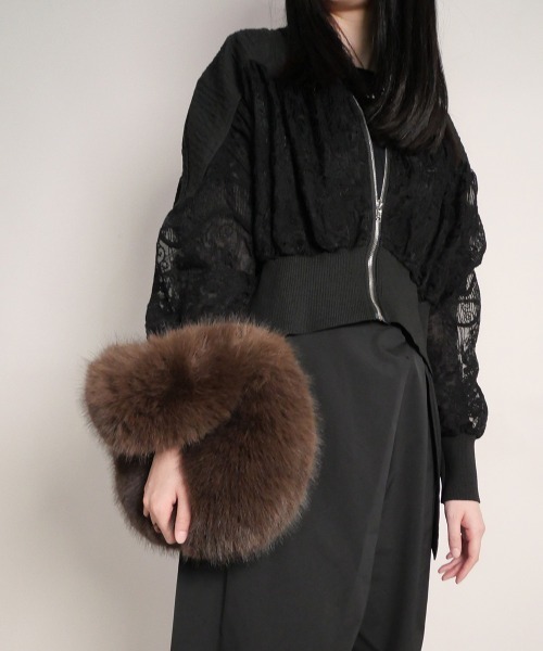 CURI BISCUI（キュリ　ビスキュイ）の「サークル ファーバッグ（ハンドバッグ・レディース・ベージュ/ブラウン/ブラック/グレー/ボルドー・FREE）」の4枚目の写真