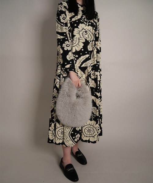 CURI BISCUI（キュリ　ビスキュイ）の「サークル ファーバッグ（ハンドバッグ・レディース・ベージュ/ブラウン/ブラック/グレー/ボルドー・FREE）」の10枚目の写真