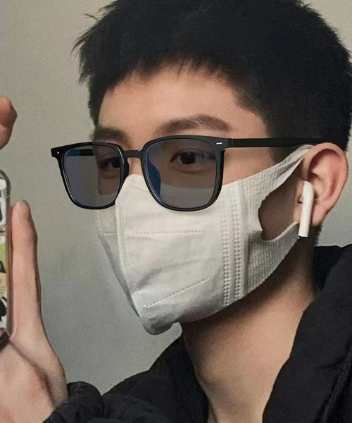 REBALANCE（リバランス）の「調光メガネ　紫外線で色が変わる（メガネ・メンズ・B/A/D/C・#2/#1）」の17枚目の写真