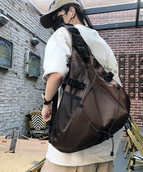 L LABEL（エルラベル）の「ワンショルダーボディバッグ（ショルダーバッグ・メンズ・ブラウン/ブラック/グレー/ネイビー・FREE）」の3枚目の写真