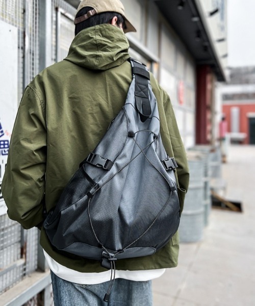 L LABEL（エルラベル）の「ワンショルダーボディバッグ（ショルダーバッグ・メンズ・ブラウン/ブラック/グレー/ネイビー・FREE）」の2枚目の写真