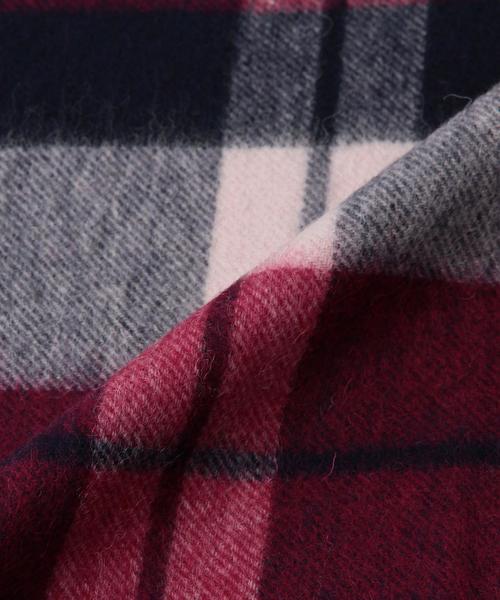 Jewel Changes(ジュエルチェンジズ)の「〓JC ウール チェック マフラー 2(ストール/ショール・レディース・ブラック/ワインレッド・フリー)」の5枚目の写真