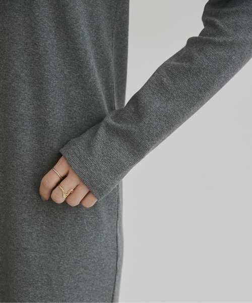 ANGIE（アンジー）の「フェイクレイヤード カット リブ ロング ワンピース（ワンピース・レディース・ベージュ/杢グレー/ブラック・FREE）」の5枚目の写真