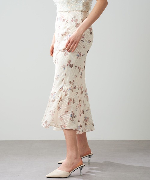 ME COUTURE（ミークチュール）の「ラメストライプブーケスカート（スカート・レディース・ピンク/アイボリー・1/0）」の12枚目の写真