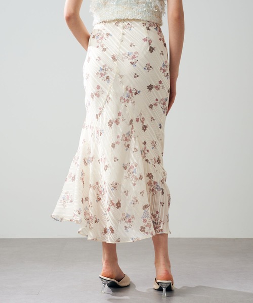 ME COUTURE（ミークチュール）の「ラメストライプブーケスカート（スカート・レディース・ピンク/アイボリー・1/0）」の11枚目の写真