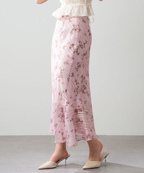 ME COUTURE（ミークチュール）の「ラメストライプブーケスカート（スカート・レディース・ピンク/アイボリー・1/0）」の18枚目の写真