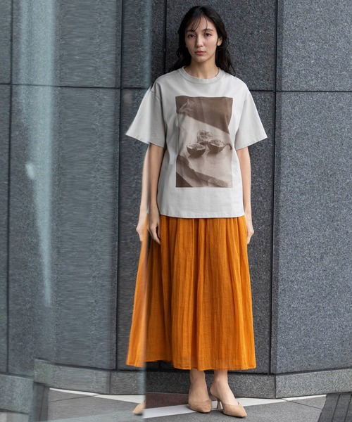 Munich(ミューニック)の「フォトプリントTシャツ(Tシャツ/カットソー・レディース・ホワイト/グレー/ベージュ・FREE)」の4枚目の写真