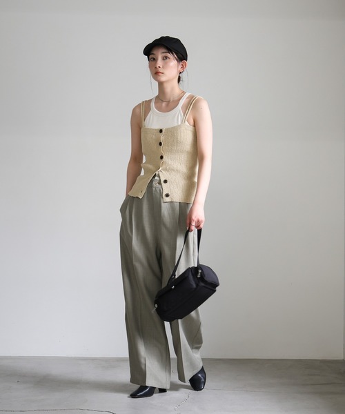 select MOCA(セレクトモカ)の「ダブルストラップサマーニットビスチェ(ベスト・レディース・ベージュ/ネイビー/ブラック・FREE)」の4枚目の写真