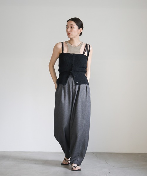 select MOCA(セレクトモカ)の「ダブルストラップサマーニットビスチェ(ベスト・レディース・ベージュ/ネイビー/ブラック・FREE)」の5枚目の写真