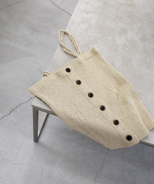 select MOCA(セレクトモカ)の「ダブルストラップサマーニットビスチェ(ベスト・レディース・ベージュ/ネイビー/ブラック・FREE)」の15枚目の写真