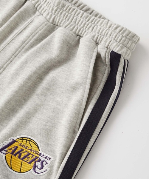 NBA(エヌビーエー)の「NBA/エヌビーエー 別注 セットアップ ワッペン刺繍 サイドライン ドロスト ビッグシルエットプルオーバースウェット&スウェットパンツ(セットアップ・メンズ・アイボリー系/ブラック/ダークネイビー/ダークブラウン/スミクロ/オートミール・M/XL/L)」の19枚目の写真
