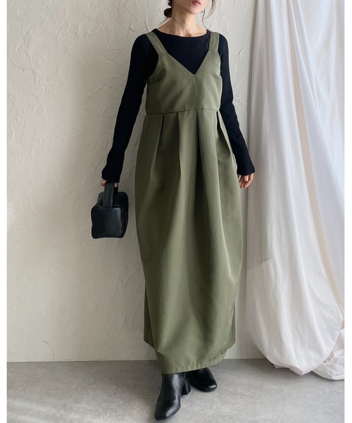 She's Closet(シーズクローゼット)の「ハイウエストタックコクーンロングジャンパースカートワンピース(ジャンパースカート・レディース・アイボリー/カーキ/ブラック・FREE)」の6枚目の写真