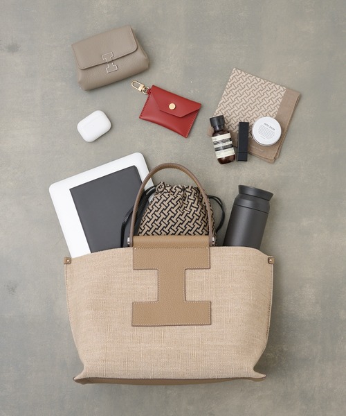 IACUCCI（イアクッチ）の「ソルベット  M LINO/CERVO（トートバッグ・レディース・サンドベージュ/ネイビー・FREE）」の5枚目の写真