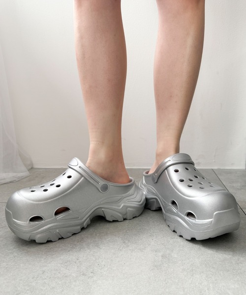 WEGO（ウィゴー）の「●WEGO/【25年春夏新作】厚底ラバーサンダル（サンダル・レディース・ホワイト系その他/ブラック系その他/ピンク/シルバー/ホワイト/ブラック/サックスブルー・SMALL/MEDIUM/LARGE）」の16枚目の写真