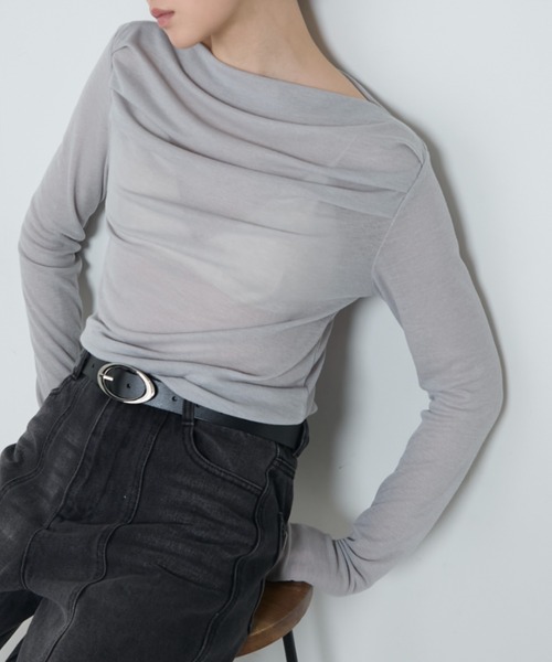le ELMi（ルエルミ）の「Sheer knit-like drape gathered off-shoulder top / シアーニットライクドレープギャザー オフショル トップス（Tシャツ/カットソー・レディース・ピンク/アイボリー/ブラック/グレー・FREE）」の3枚目の写真