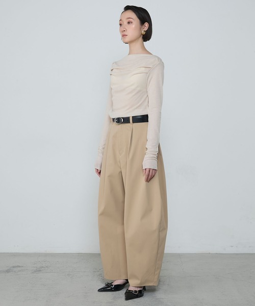 le ELMi（ルエルミ）の「Sheer knit-like drape gathered off-shoulder top / シアーニットライクドレープギャザー オフショル トップス（Tシャツ/カットソー・レディース・ピンク/アイボリー/ブラック/グレー・FREE）」の12枚目の写真