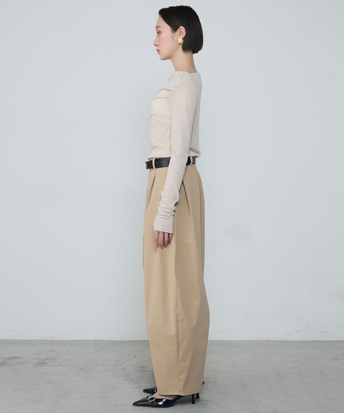 le ELMi（ルエルミ）の「Sheer knit-like drape gathered off-shoulder top / シアーニットライクドレープギャザー オフショル トップス（Tシャツ/カットソー・レディース・ピンク/アイボリー/ブラック/グレー・FREE）」の13枚目の写真