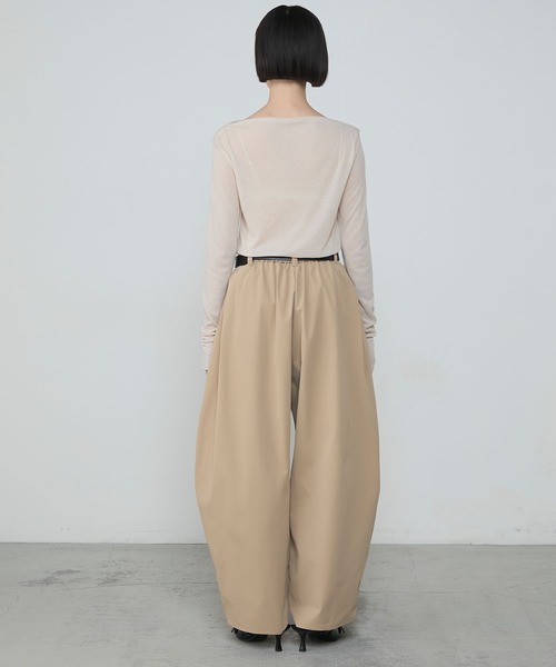 le ELMi（ルエルミ）の「Sheer knit-like drape gathered off-shoulder top / シアーニットライクドレープギャザー オフショル トップス（Tシャツ/カットソー・レディース・ピンク/アイボリー/ブラック/グレー・FREE）」の14枚目の写真