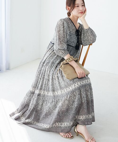 le.coeur blanc（ルクールブラン）の「Fanakaパイピングフラワー柄ワンピ（ワンピース・レディース・ブラック系その他・38）」の14枚目の写真