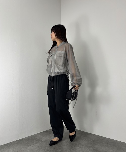 ISOOK(アイスー)の「【ISOOK / アイスー】2wayストレートカーゴパンツ / パラシュートパンツ ハイウエスト ルーズ ドロスト 総ゴム チャコール ブラック 黒 ZOZOTOWN限定(カーゴパンツ・レディース・チャコール/ブラック・FREE)」の7枚目の写真