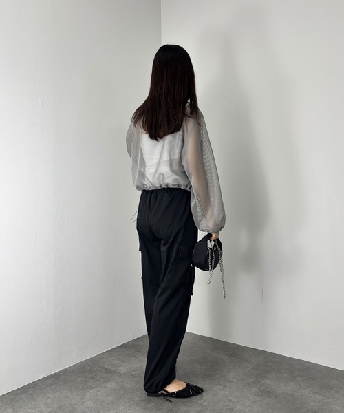 ISOOK(アイスー)の「【ISOOK / アイスー】2wayストレートカーゴパンツ / パラシュートパンツ ハイウエスト ルーズ ドロスト 総ゴム チャコール ブラック 黒 ZOZOTOWN限定(カーゴパンツ・レディース・チャコール/ブラック・FREE)」の10枚目の写真