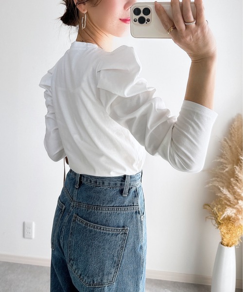 &. NOSTALGIA（アンドドットノスタルジア）の「【ZOZO限定】パワーショルダーカットプルオーバー（Tシャツ/カットソー・レディース・ホワイト×ネイビー/サックスブルー/ブラック/ホワイト・M）」の11枚目の写真