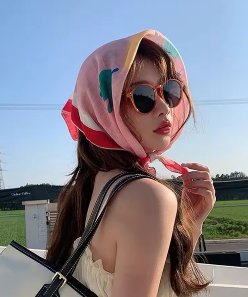 ammy.（エイミードット）の「【 ammy. / エイミードット 】 フラワー 大判 バンダナ / スカーフ（バンダナ/スカーフ・レディース・A/F/E/D/C/B・FREE）」の3枚目の写真