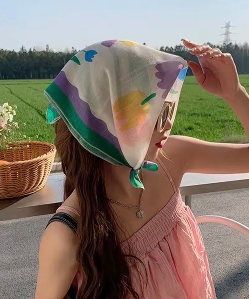 ammy.（エイミードット）の「【 ammy. / エイミードット 】 フラワー 大判 バンダナ / スカーフ（バンダナ/スカーフ・レディース・A/F/E/D/C/B・FREE）」の10枚目の写真